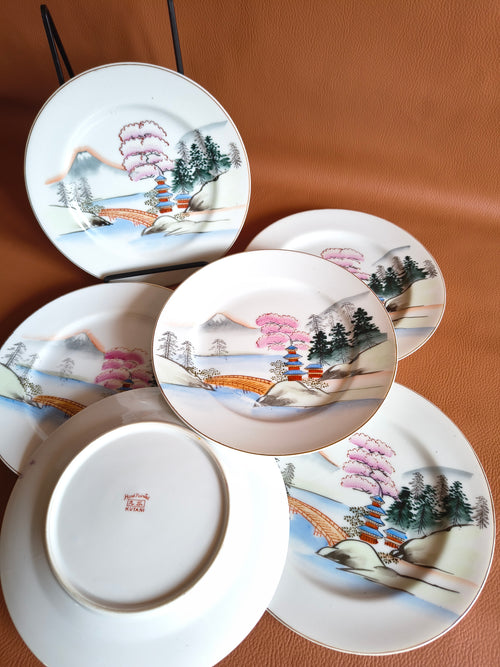 Lot de 6 assiettes en porcelaine de Kutani