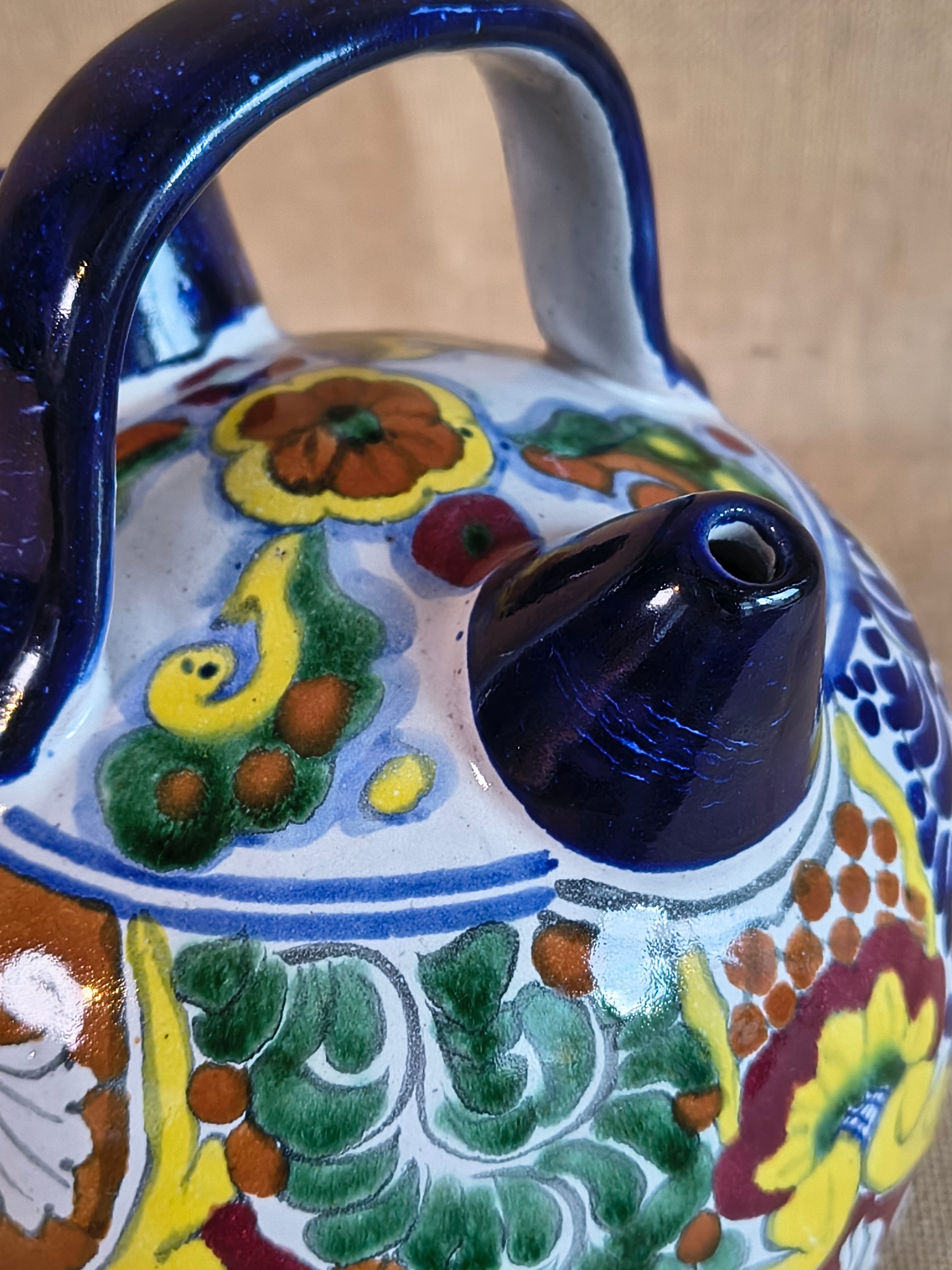Cruche mexicaine multicolore détail