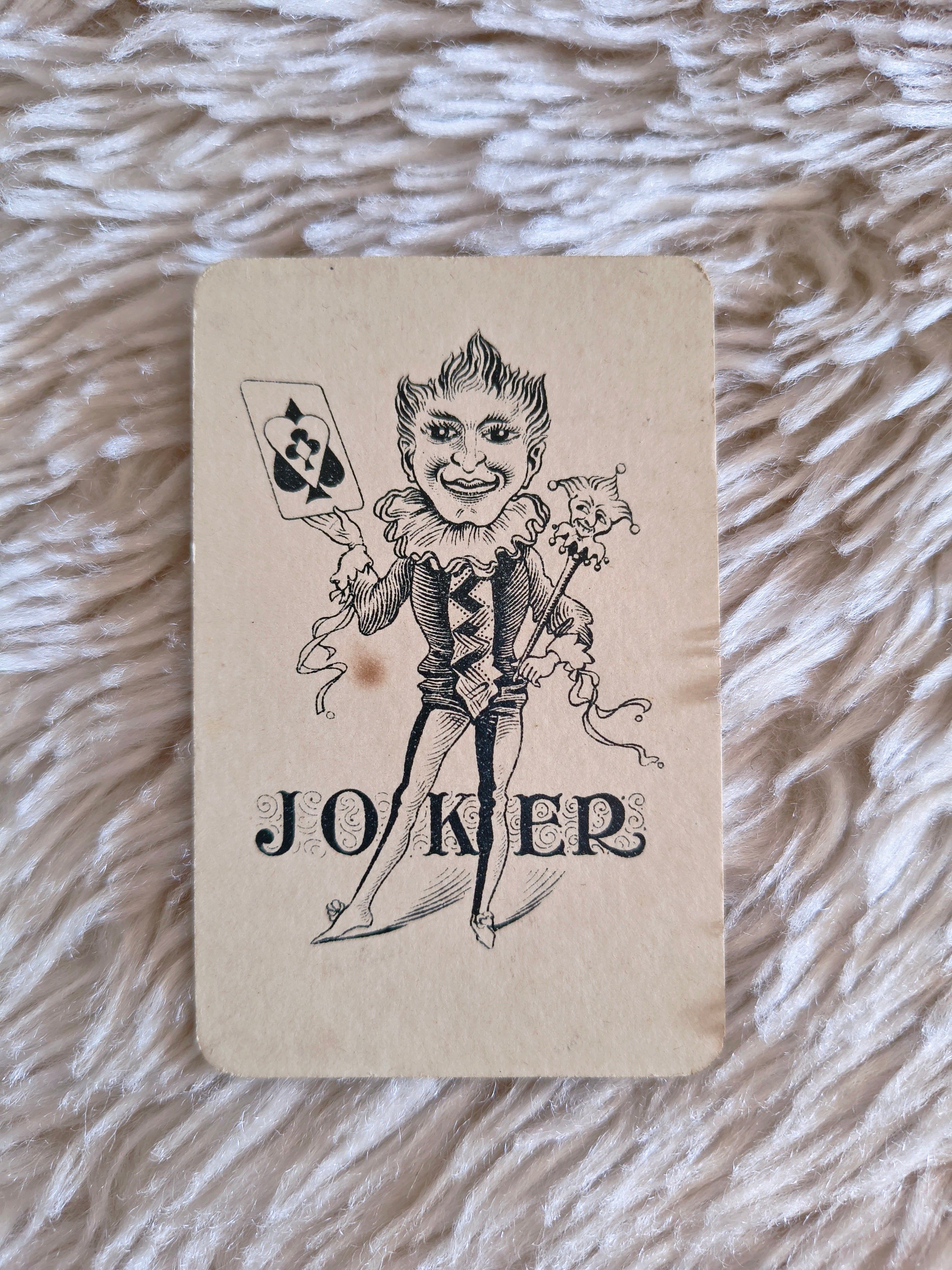 Jeu de 54 cartes ancien et boîtier bois Suze