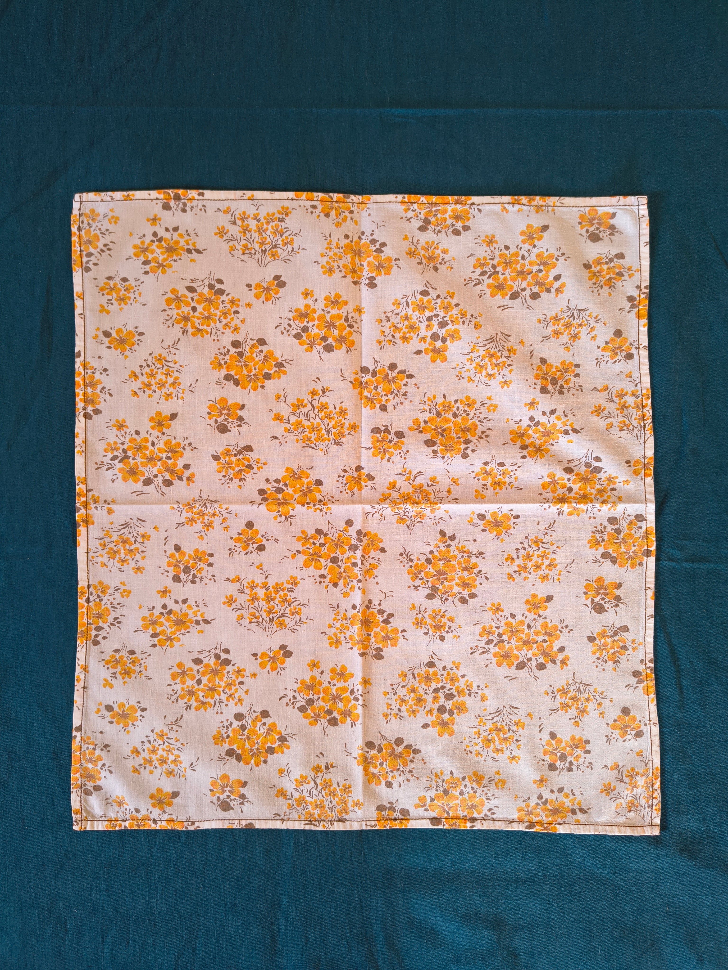 Serviettes de table vintage en coton petites fleurs orange