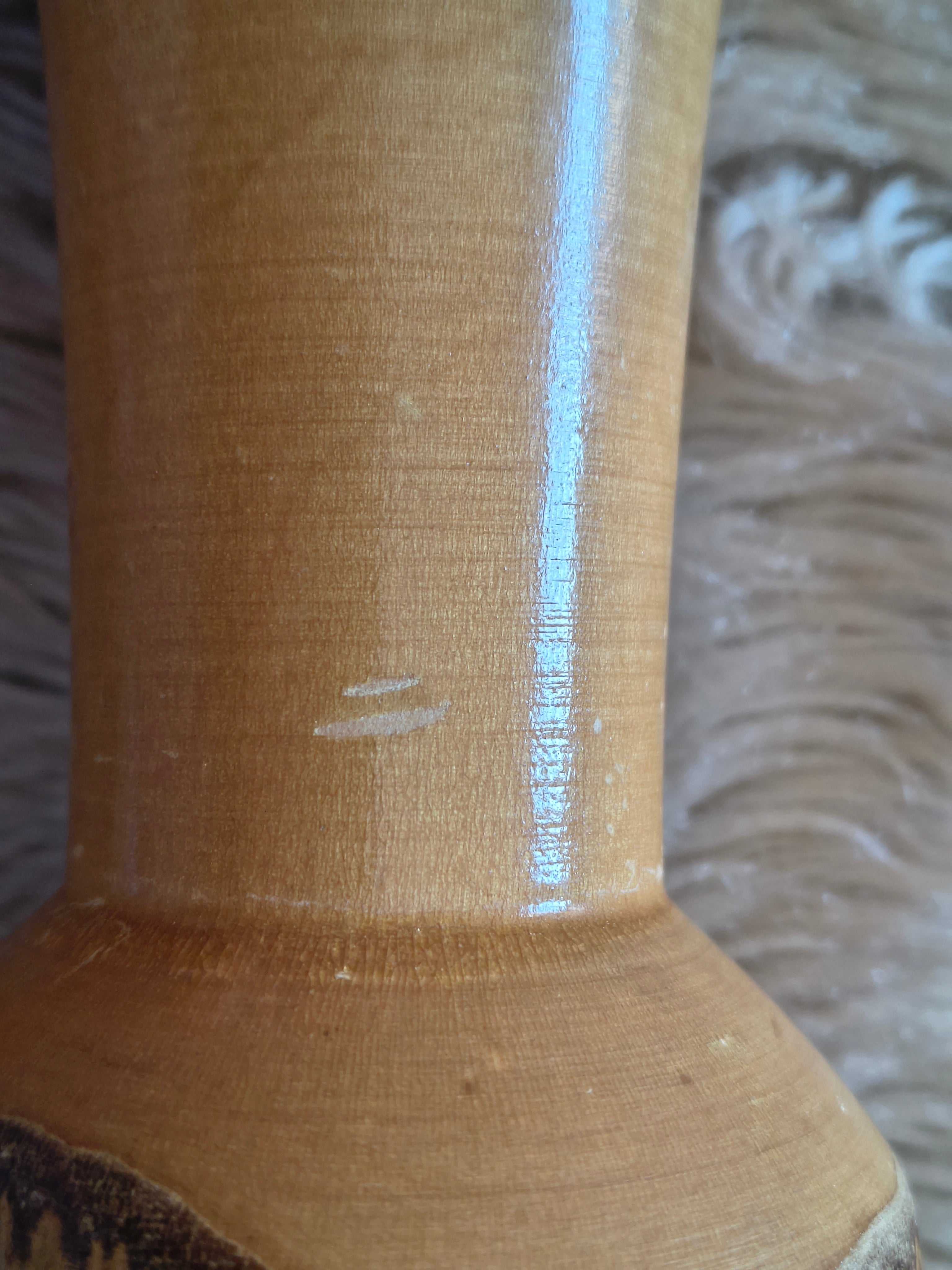 Petit vase vintage rustique en buis tourné