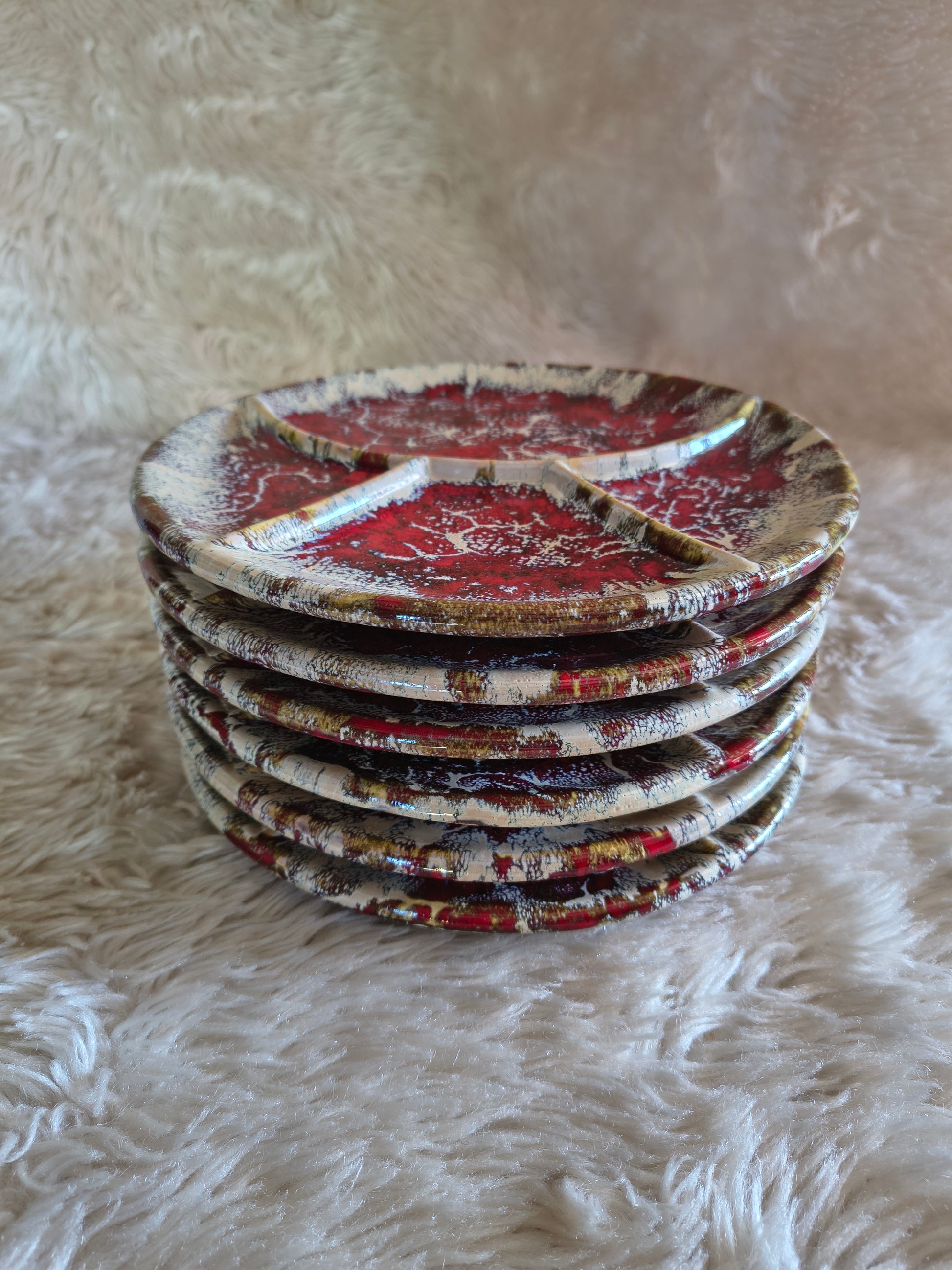 Assiettes à compartiments pour fondue et raclette vintage années 70 style Vallauris Fat Lava