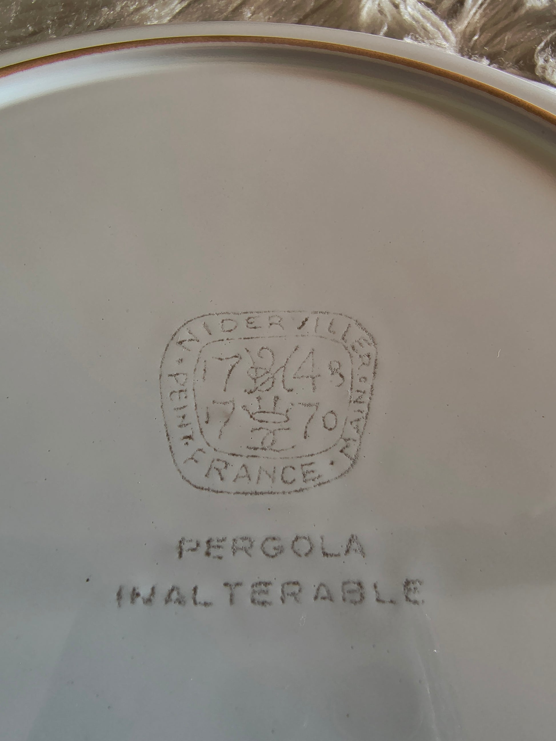 Assiettes décagonales Niderviller Pergola style romantique