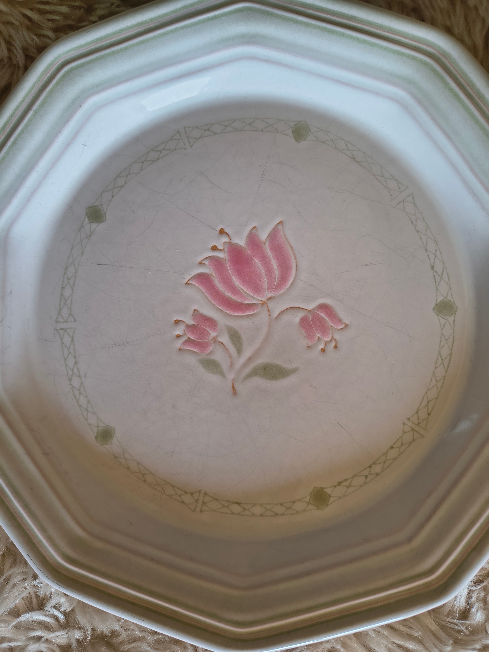 Assiettes décagonales Niderviller Pergola style romantique