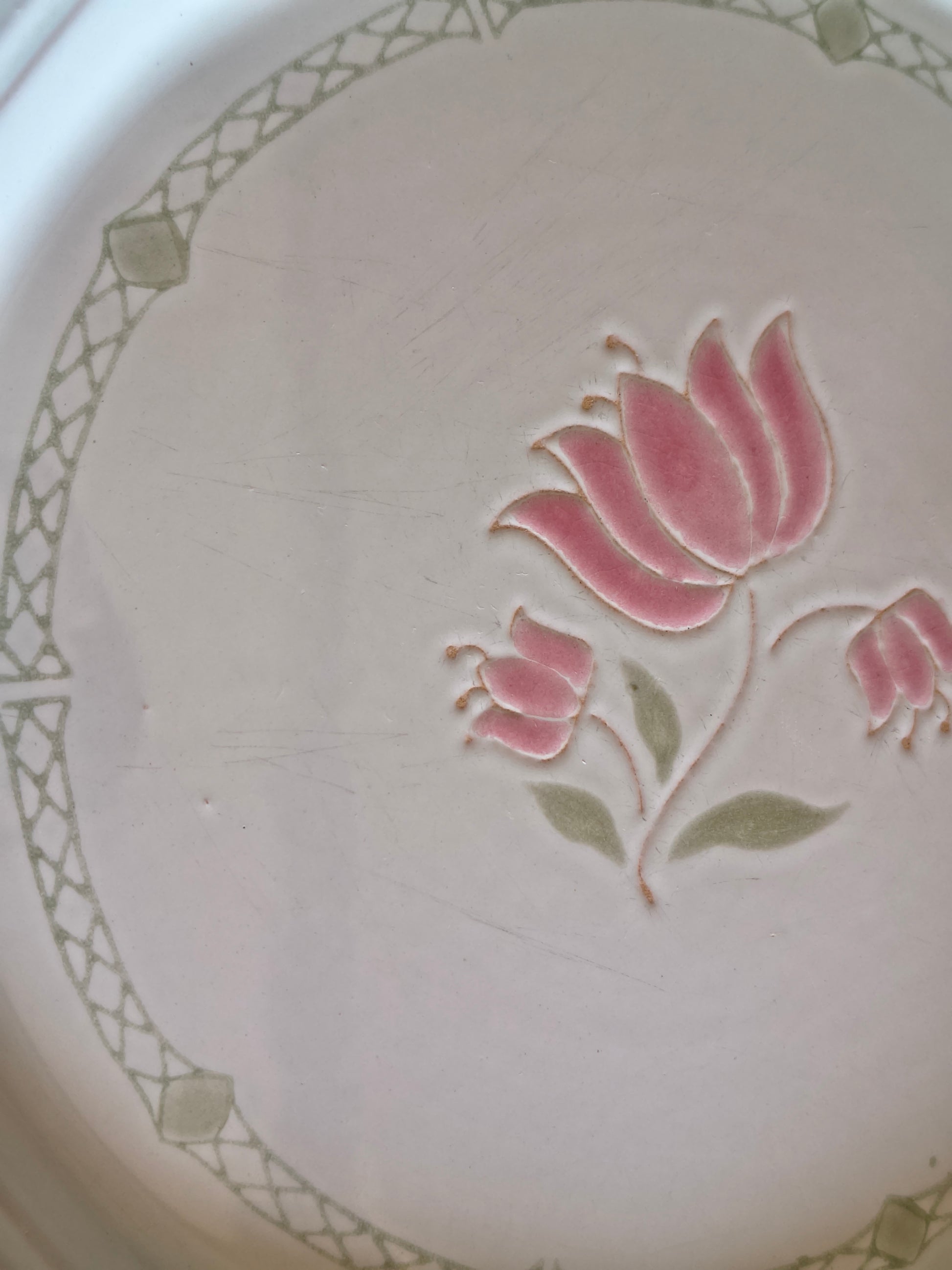 Assiettes décagonales Niderviller Pergola style romantique