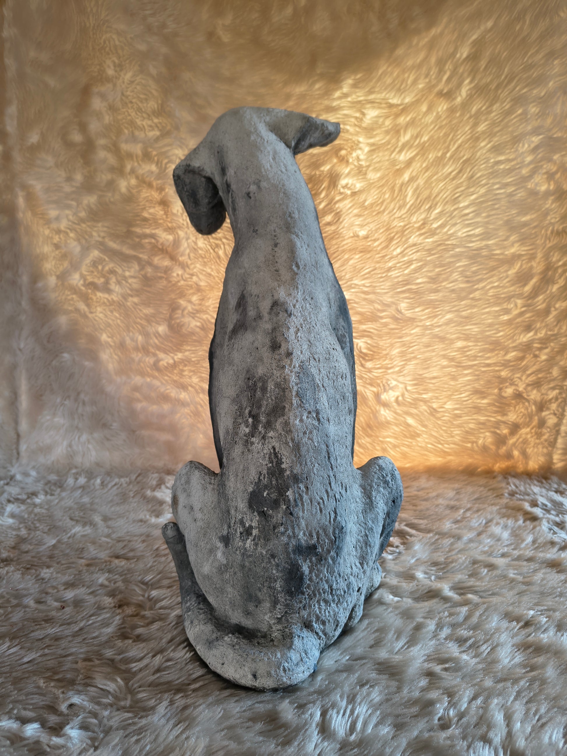 Statue de chien int/ext en pierre reconstituée