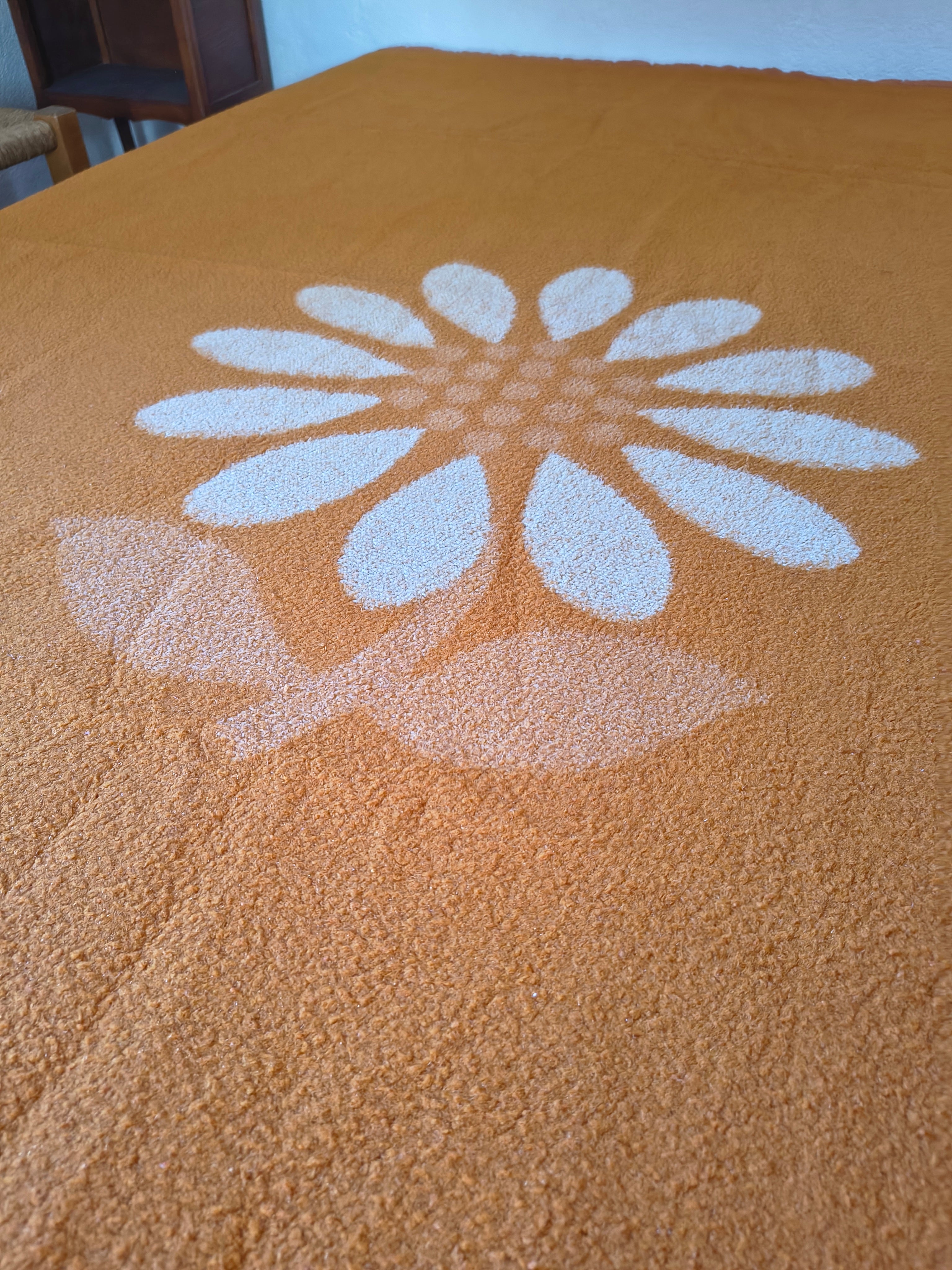 Couverture vintage 70's marguerite beige et marron