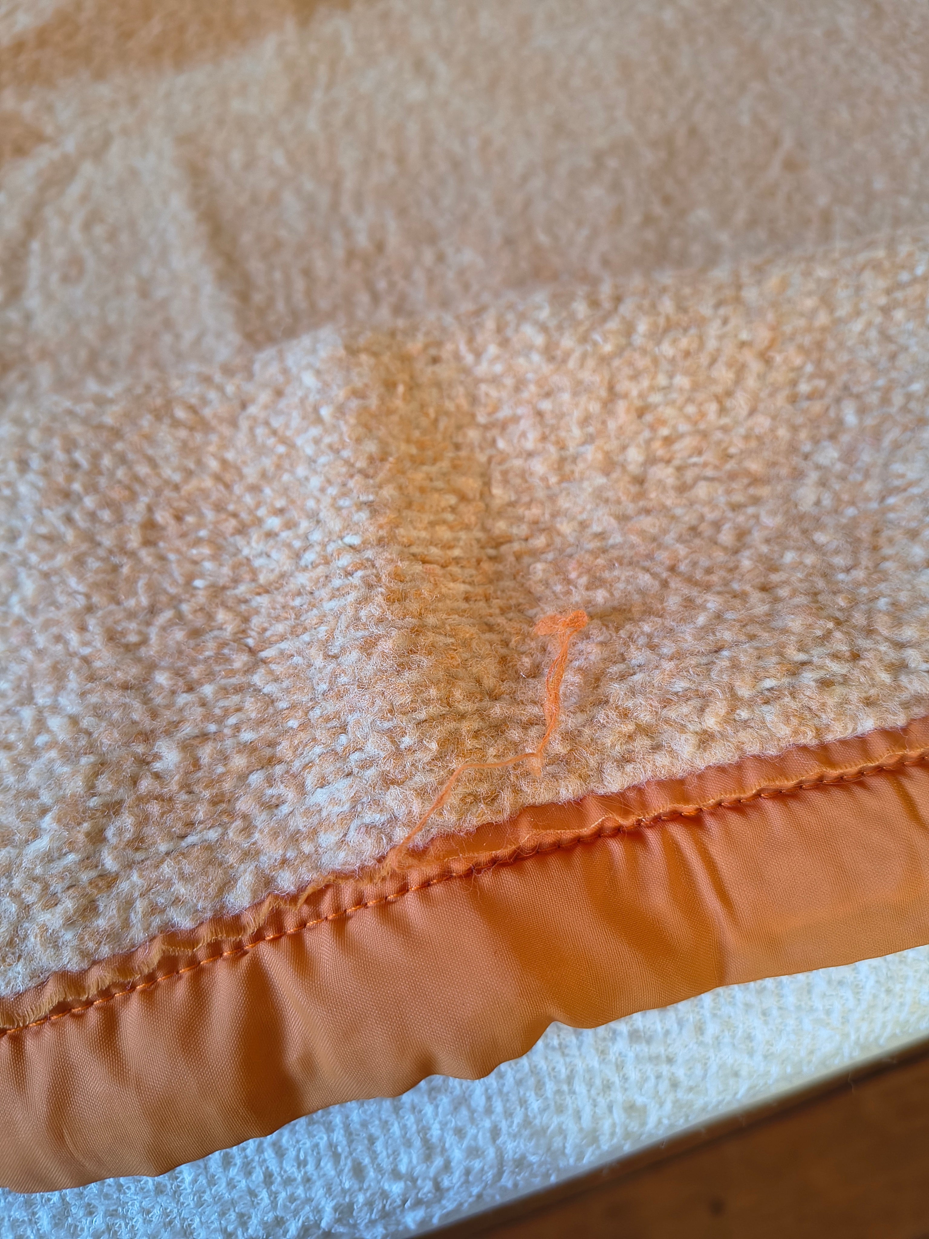 Couverture vintage 70's marguerite beige et marron