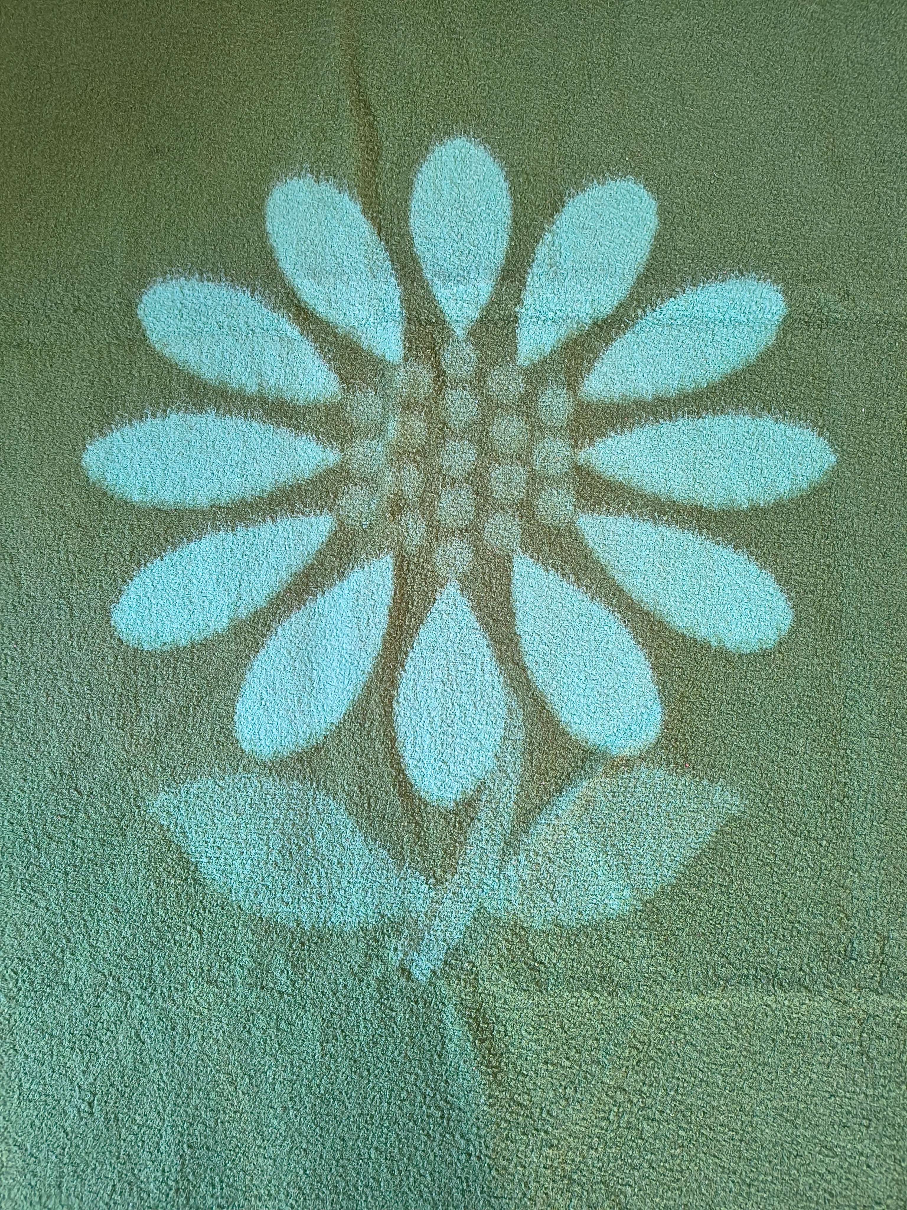 Couverture vintage 70's fleur marguerite vert foncé et turquoise