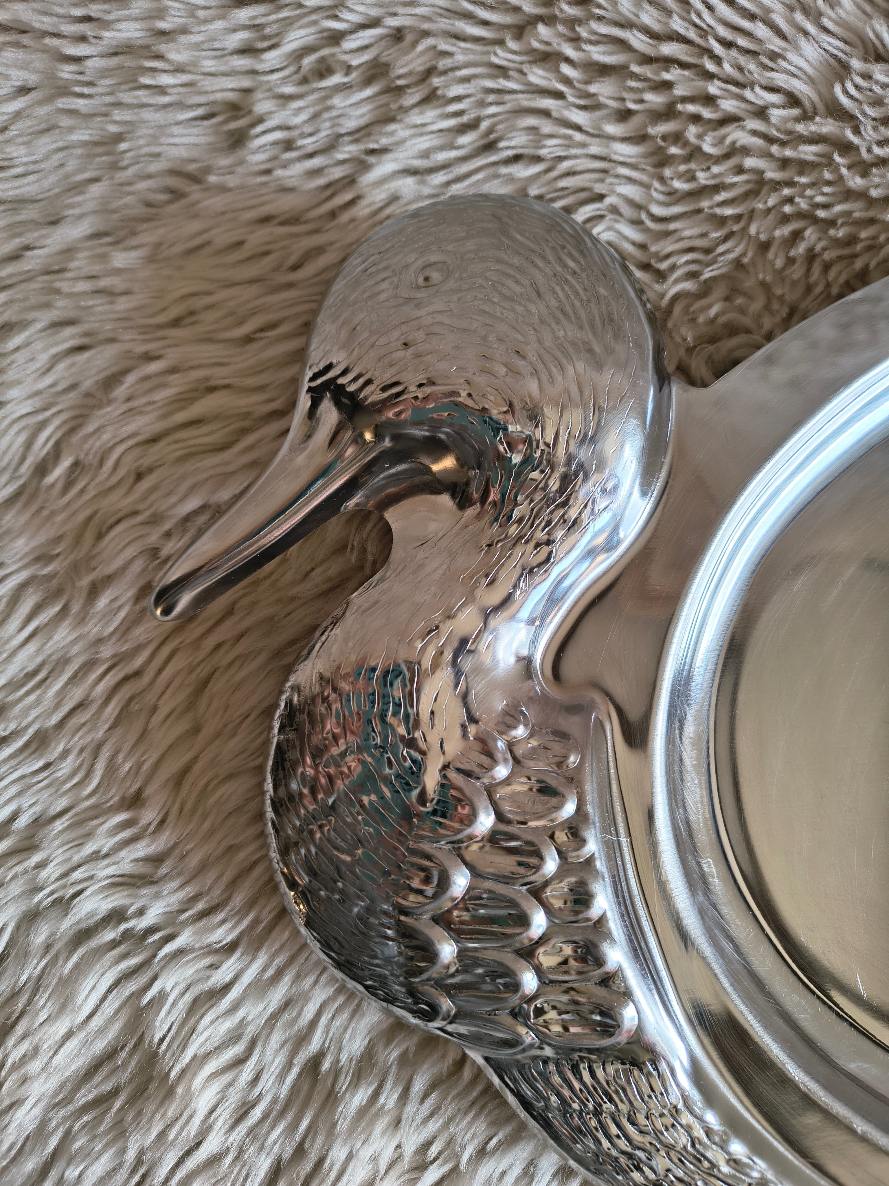 Plat de service kitsch en inox forme canard