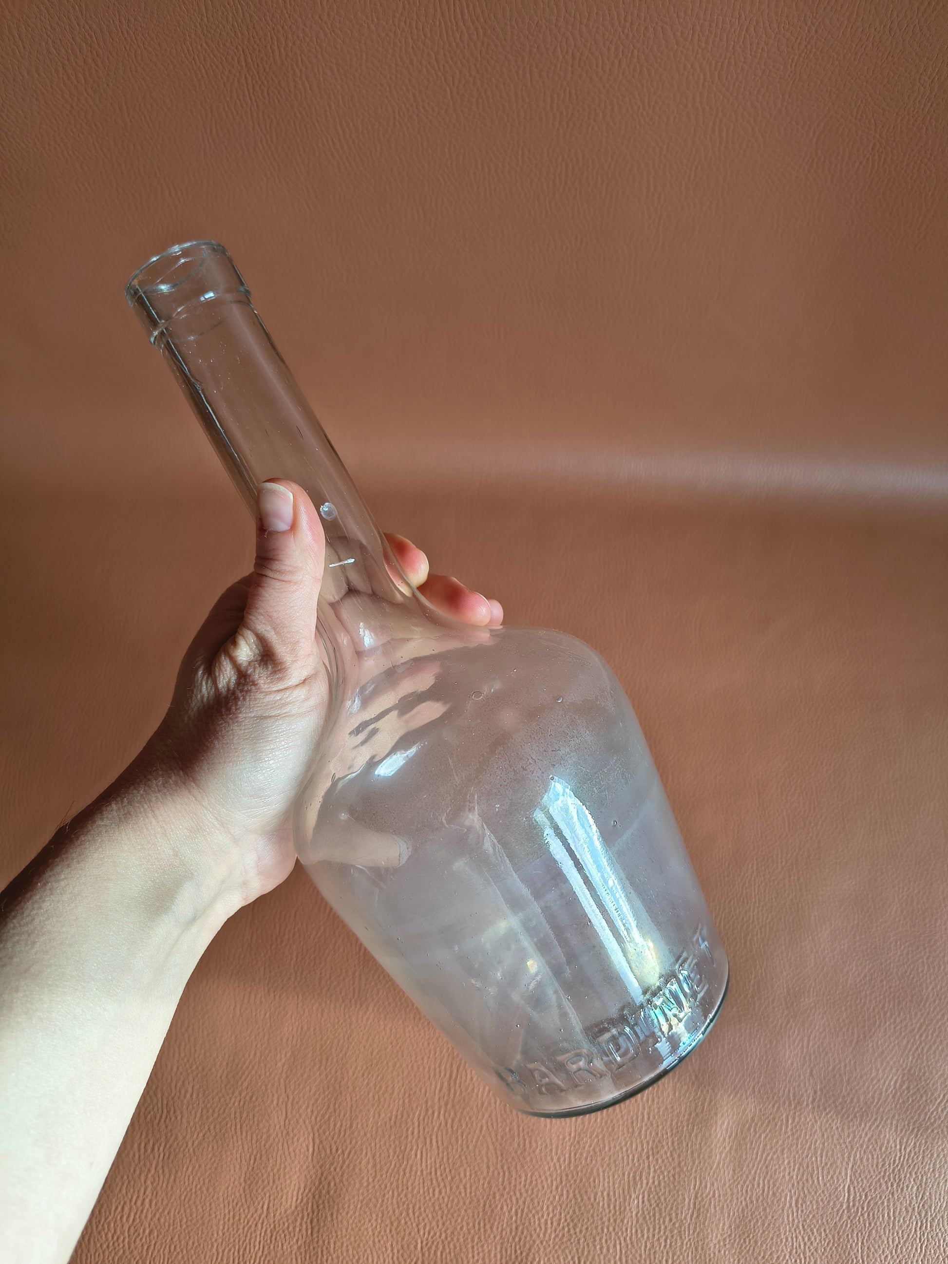 Bouteille de vin ancienne en verre soufflé Bardinet Bordeaux