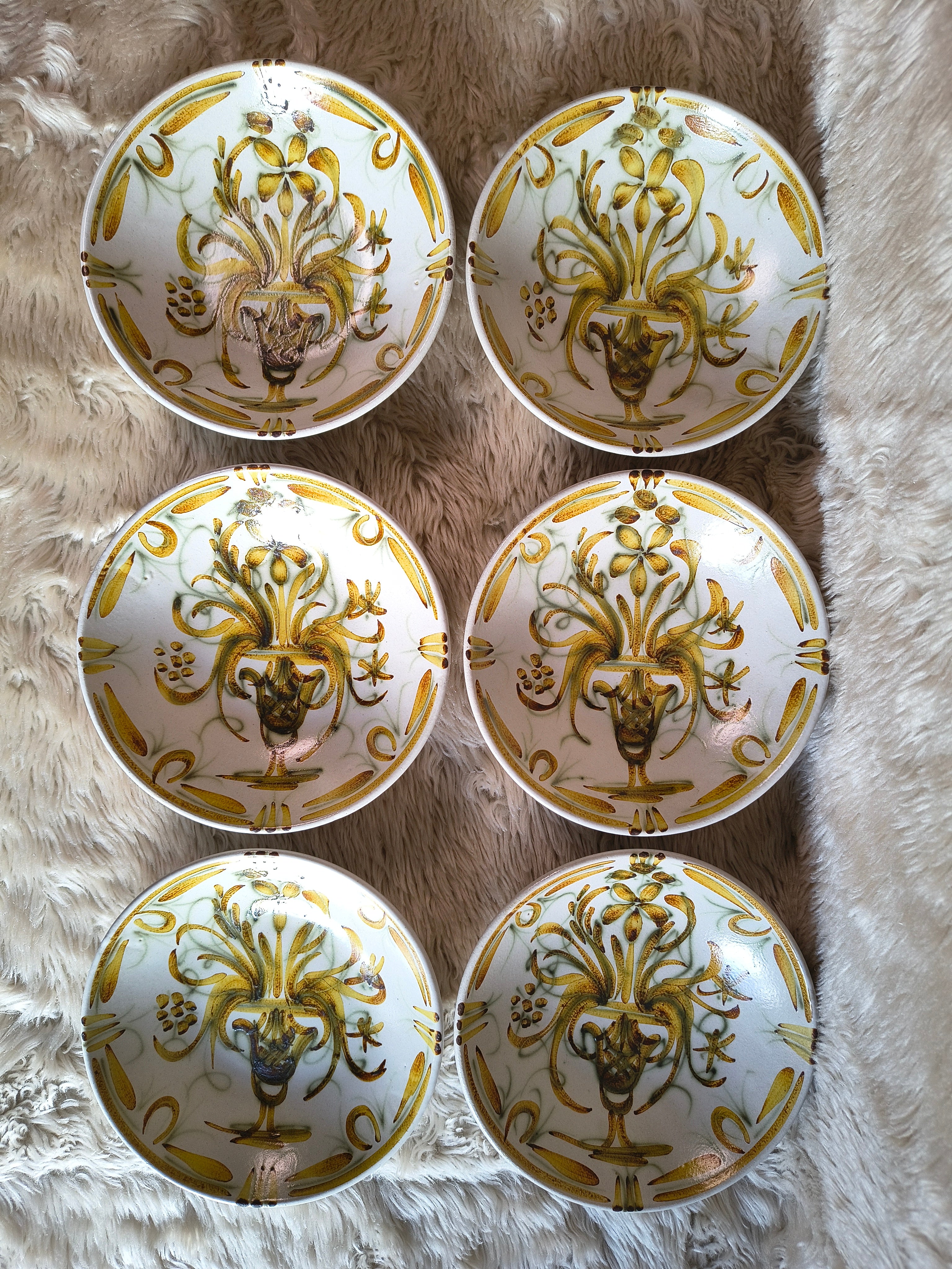 Assiettes creuses vintage grès Keraluc Quimper décor Renaissance modèle G6-A52
