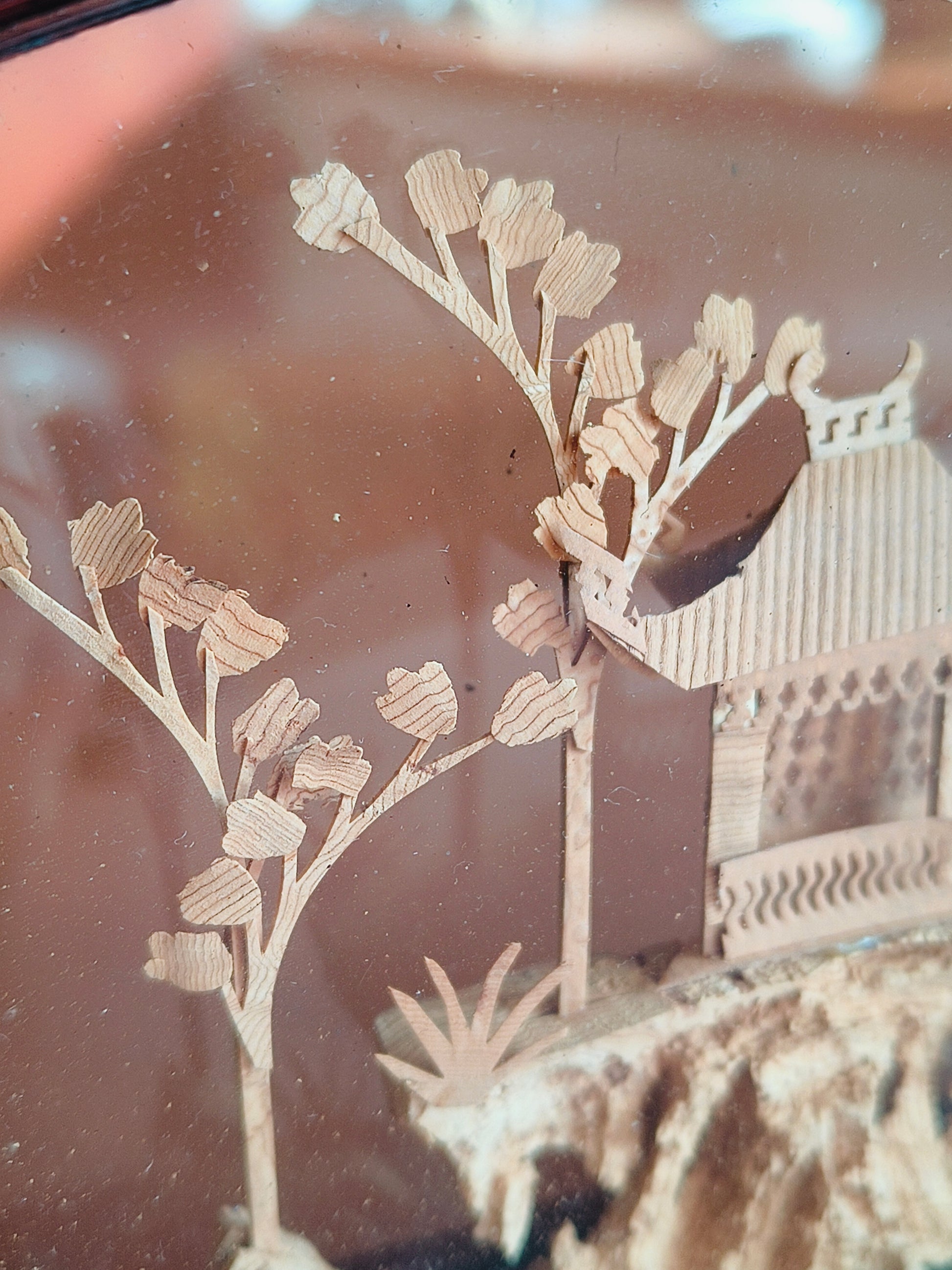Diorama chinois vintage en liège et bois laqué temple et oiseaux