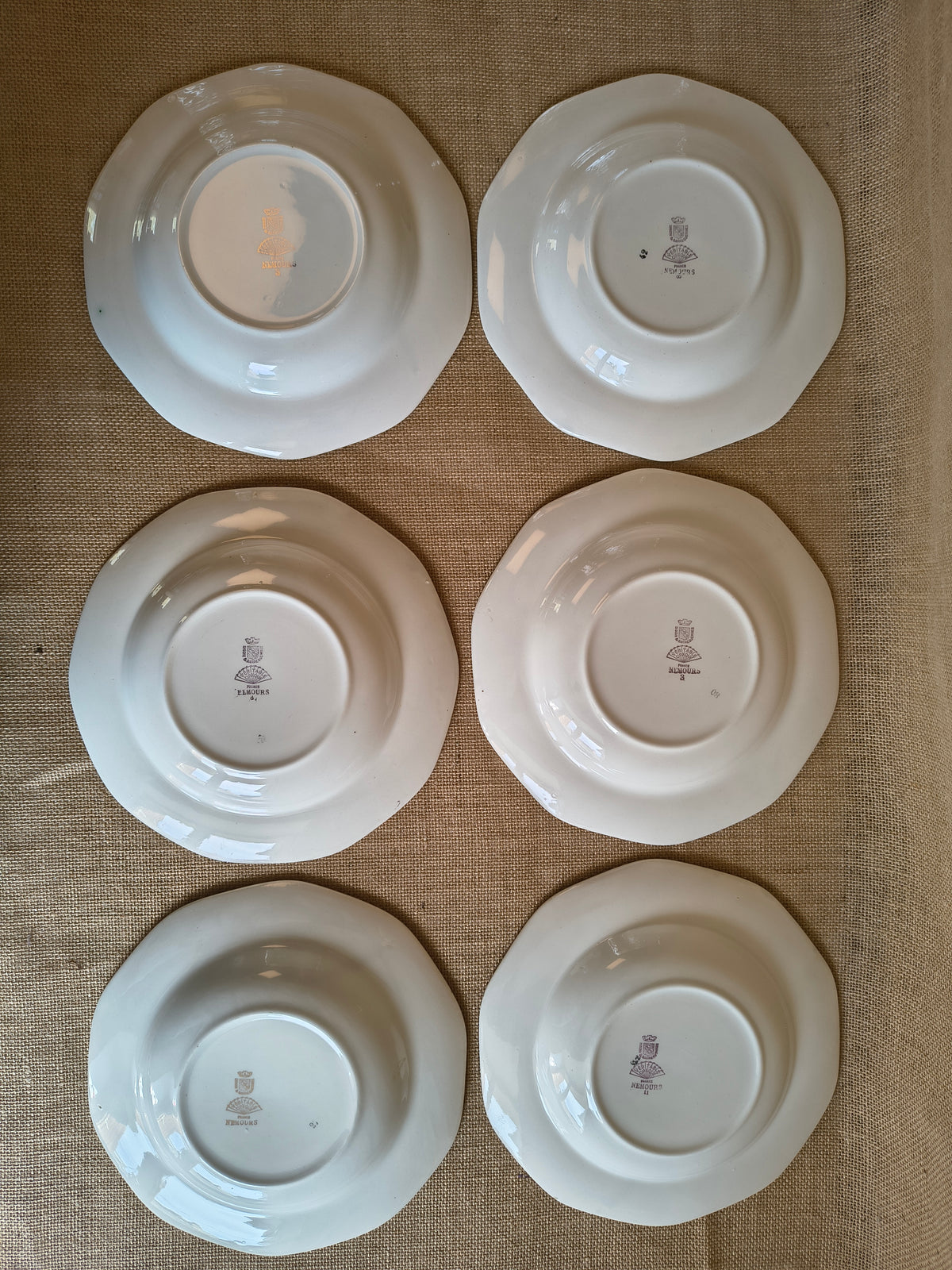 Assiettes creuses Digoin Sarreguemines Nemours décor feuilles de châtaigner