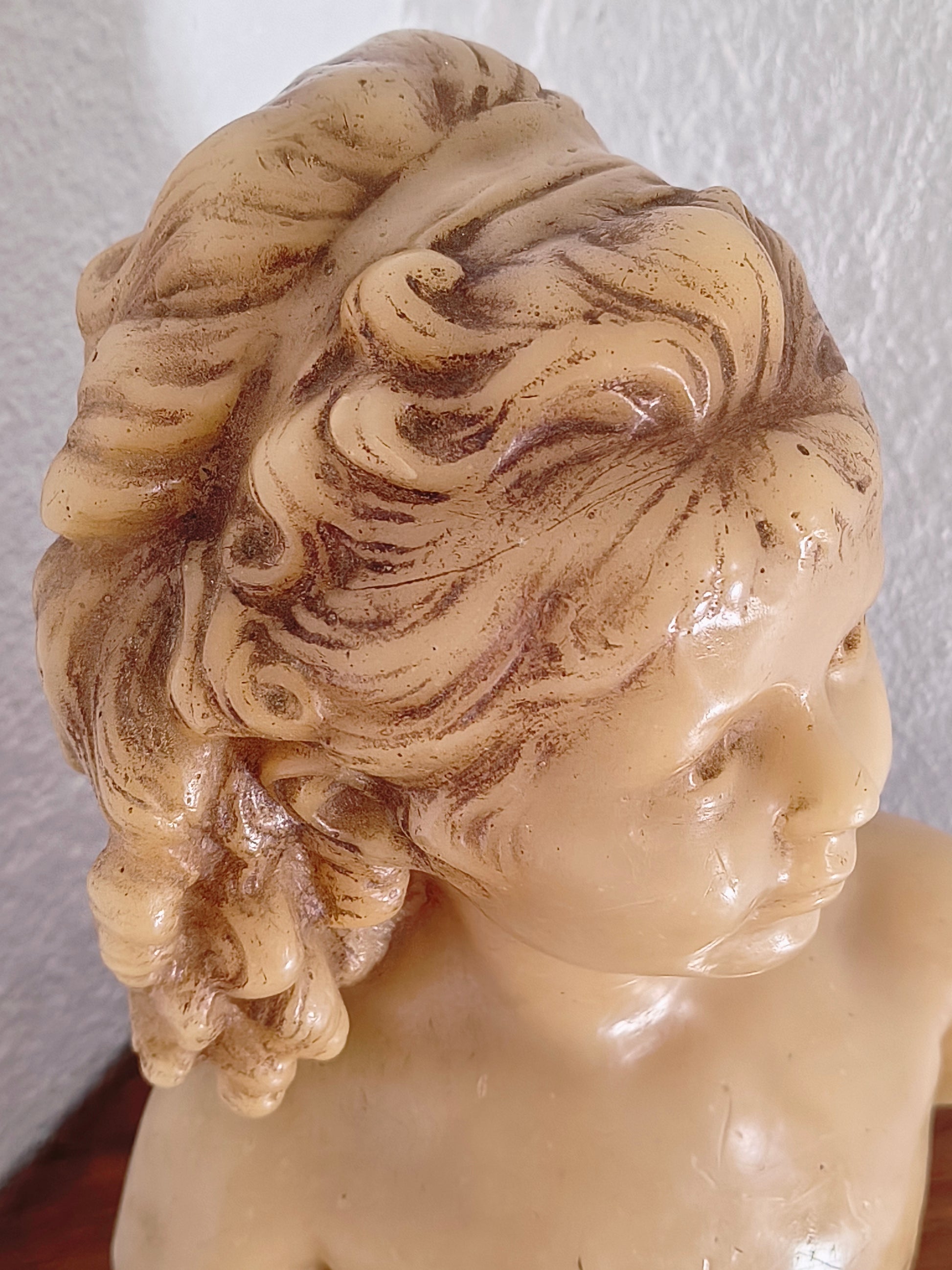 Statuette buste en cire de jeune fille d'après Houdon