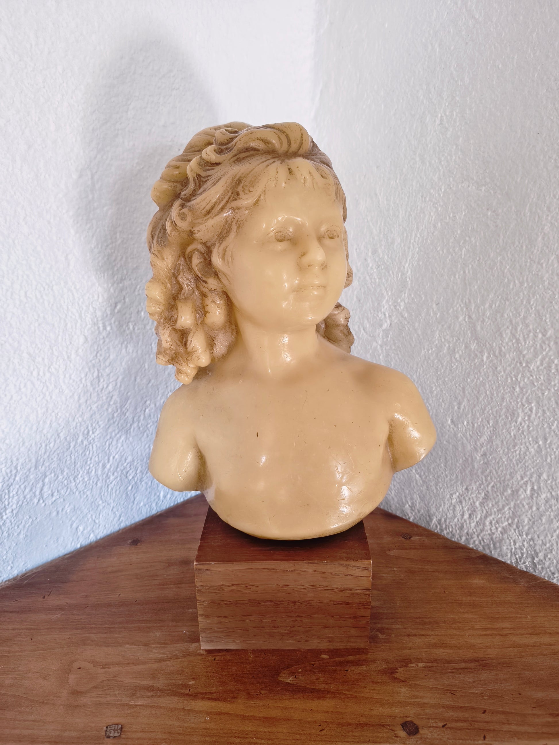 Statuette buste en cire de jeune fille d'après Houdon