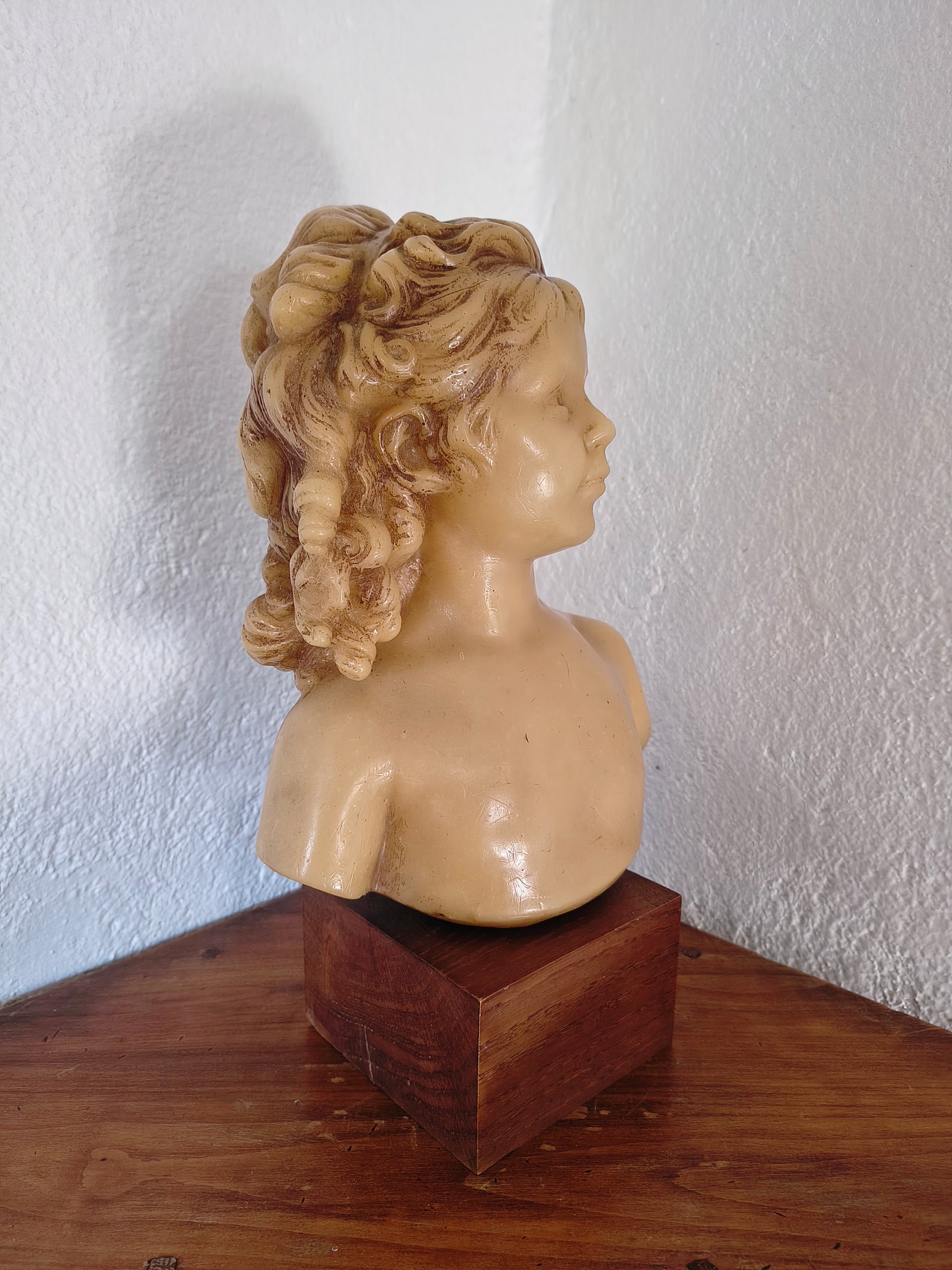 Statuette buste en cire de jeune fille d'après Houdon