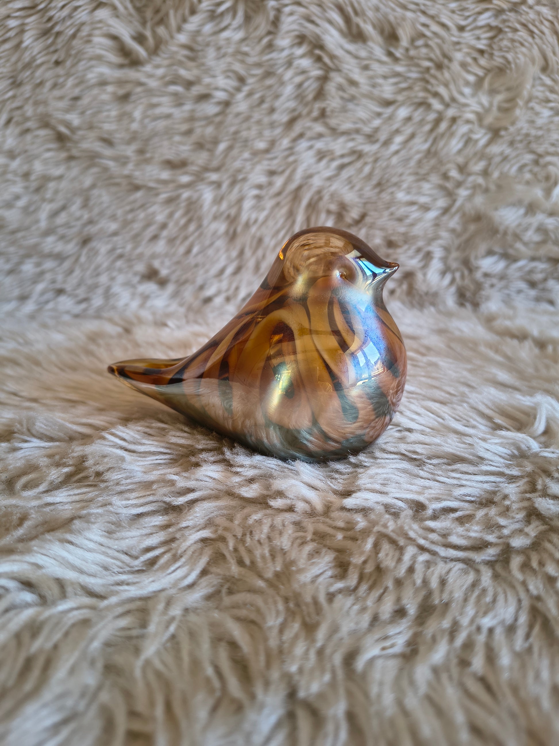 Oiseau couché en verre artisanal style Murano orange marron cuivre