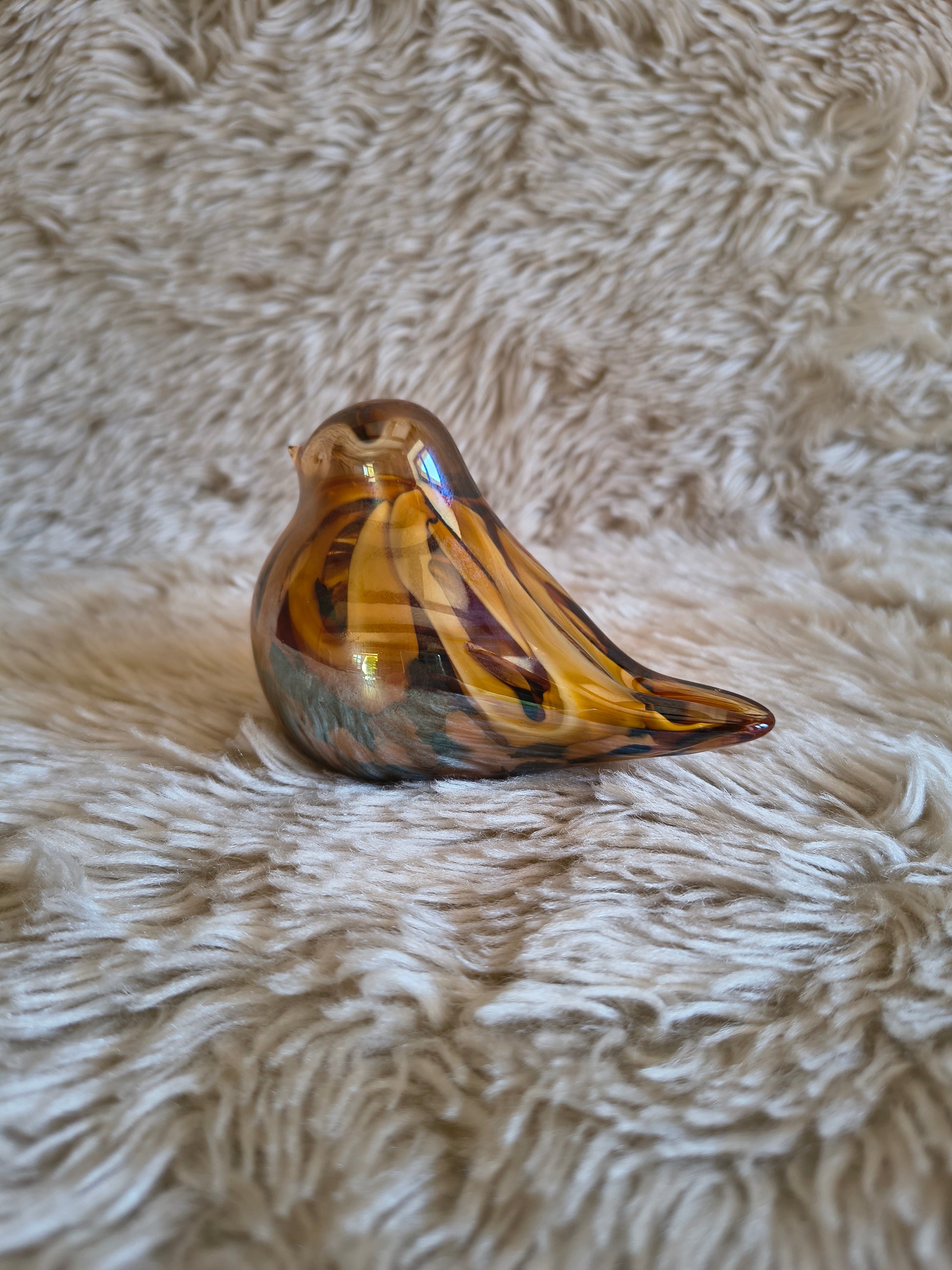 Oiseau couché en verre artisanal style Murano orange marron cuivre