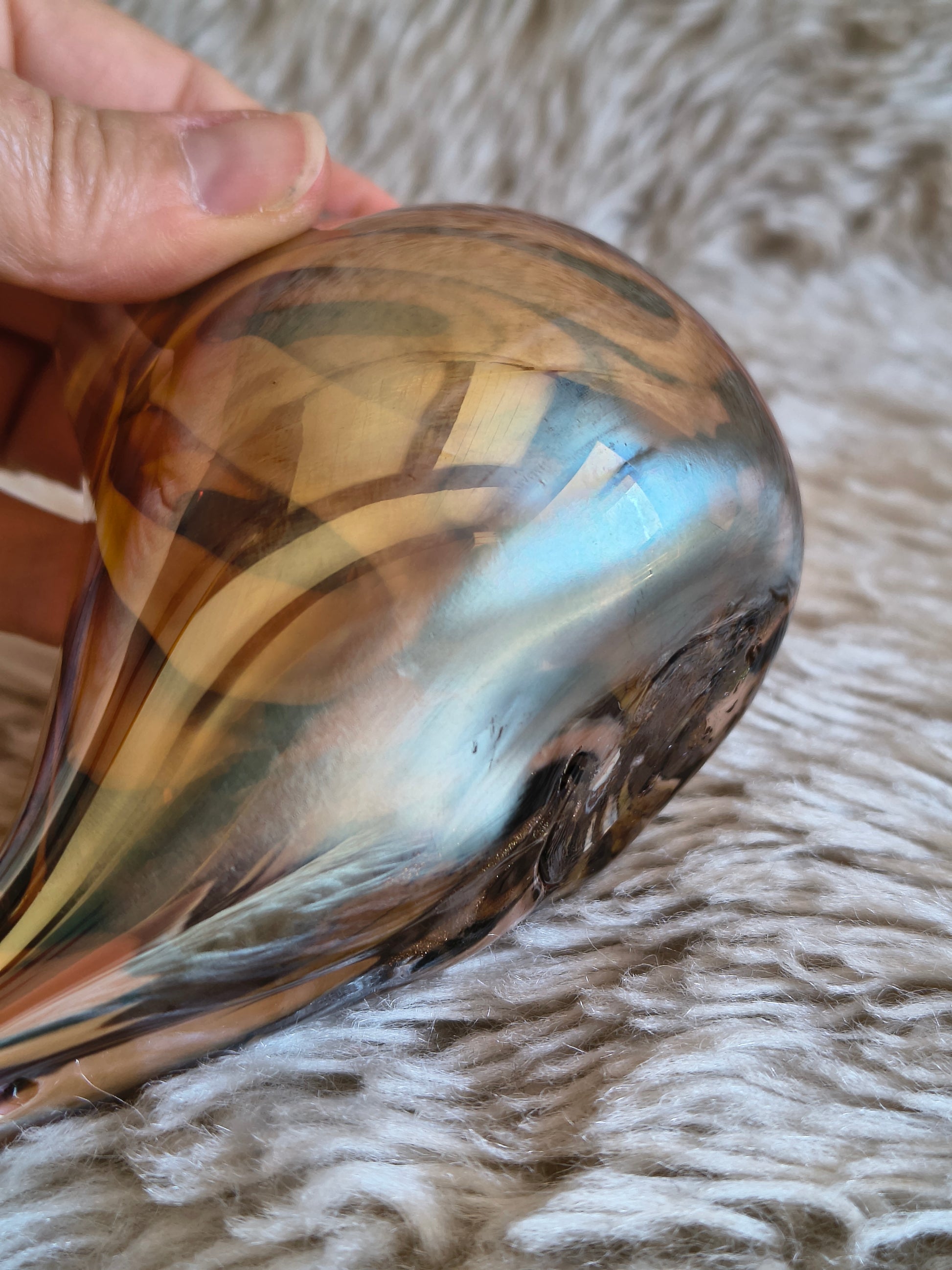 Oiseau couché en verre artisanal style Murano orange marron cuivre