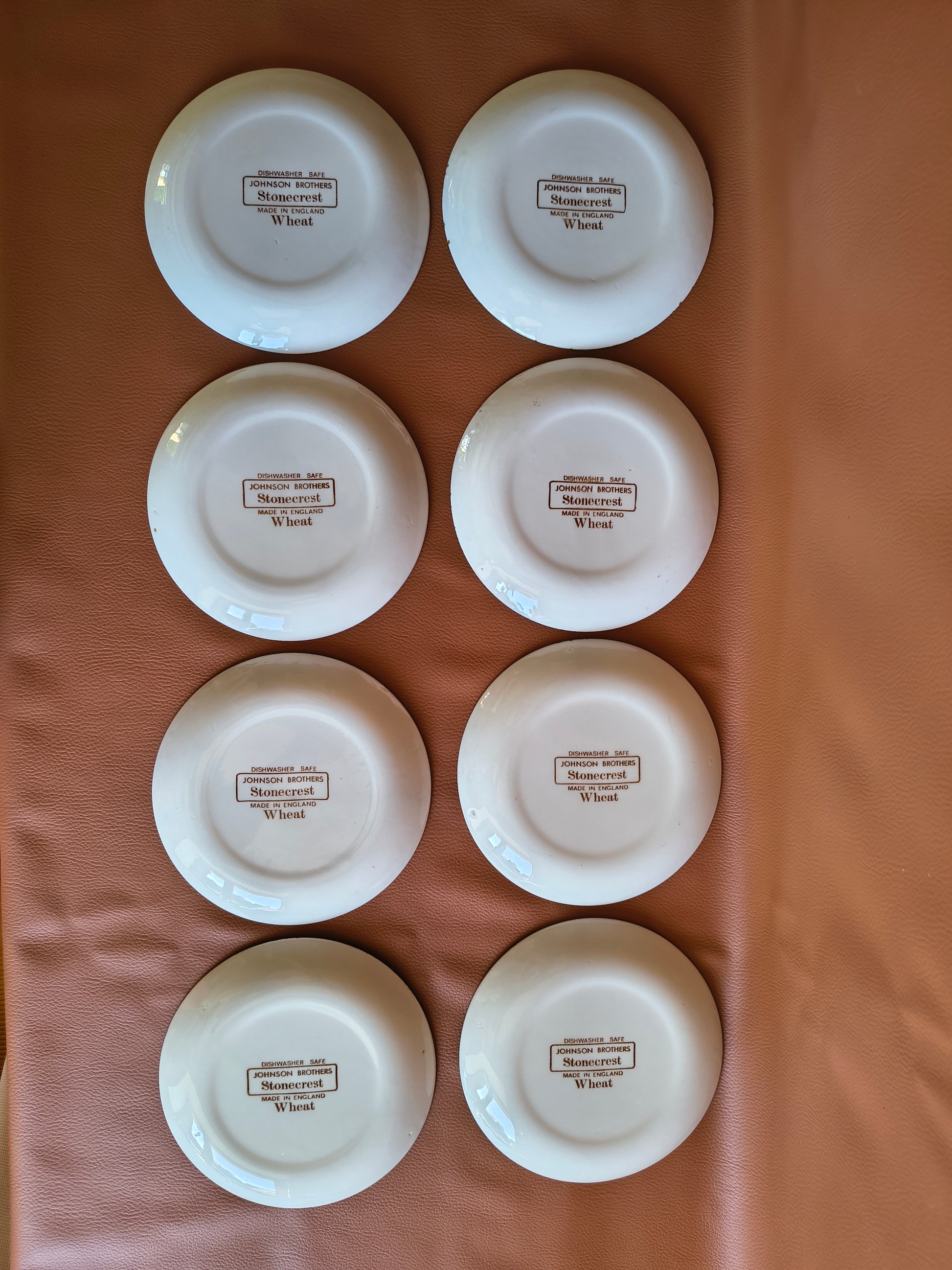 Assiettes à dessert en grès fin anglais Johnson Brothers modèle Wheat