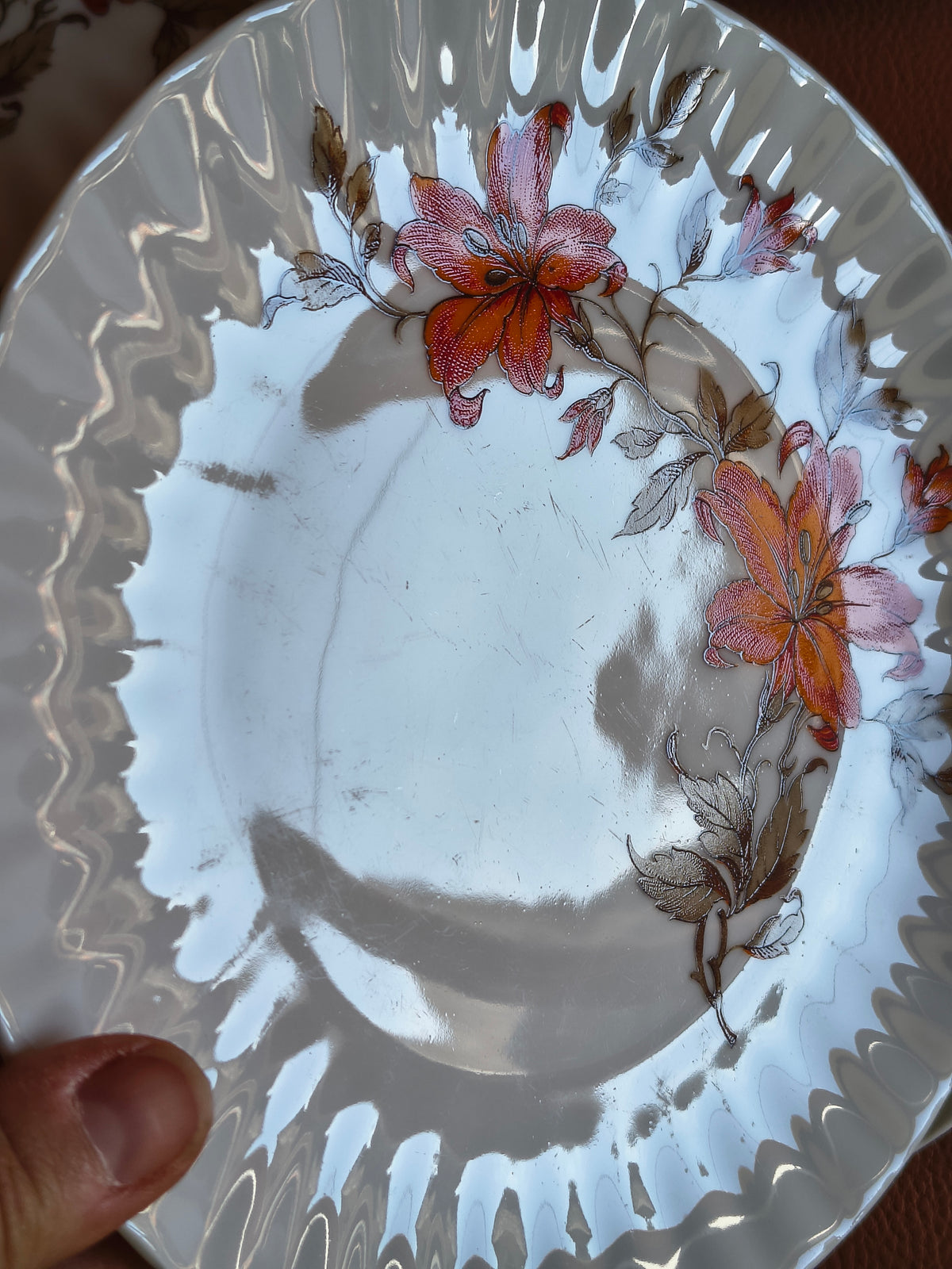 Assiettes à dessert vintage en porcelaine Bavaria Wunsiedel fleurs de lys orange et marrron