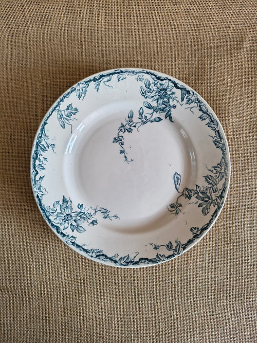 Lot de 6 assiettes plates en terre de fer Lunéville modèle Passiflore
