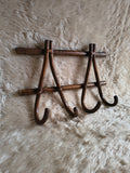 Patère / Porte-manteau en rotin 4 accroches