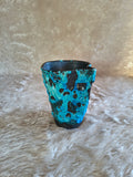 Vase Emaux des Glaciers fat lava turquoise sur fond noir